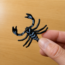 Load image into Gallery viewer, Montessori Vertebrates &amp; Invertebrates Sorting Activity with Objects