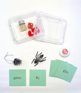 Montessori Green Series:  (Long A, E, I, O, U ) Objects and Cards