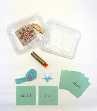 Load image into Gallery viewer, Montessori Green Series R-Controlling-Vowel  Object and Card Set – ar, er, ir, or, ur