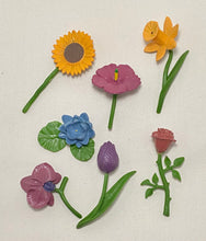Load image into Gallery viewer, Montessori Flower Matching Set with Miniature Flowers, 3-Part Cards and Description Cards
