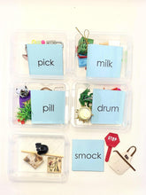 Load image into Gallery viewer, Montessori Blue Series: Objects and Cards